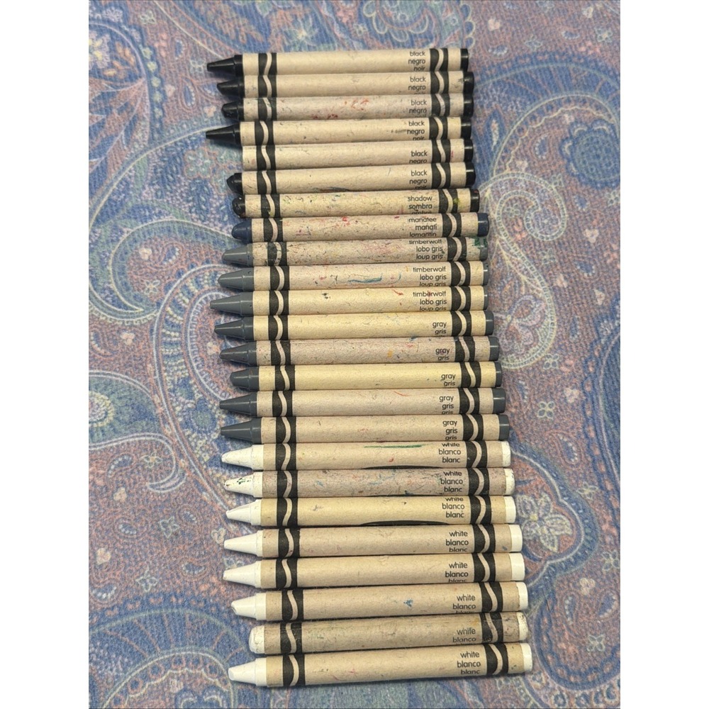 Crayola Crayon Used Lot Of 24 White Black Timberwolf Shadow Manatee Gray